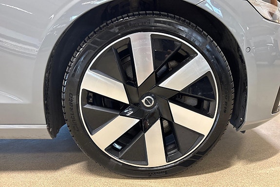 Volvo V60 10 of 27