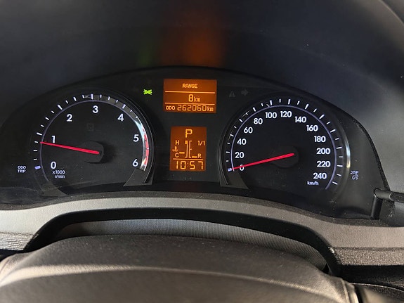 Toyota Avensis 11 of 14