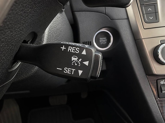 Toyota Avensis 12 of 14