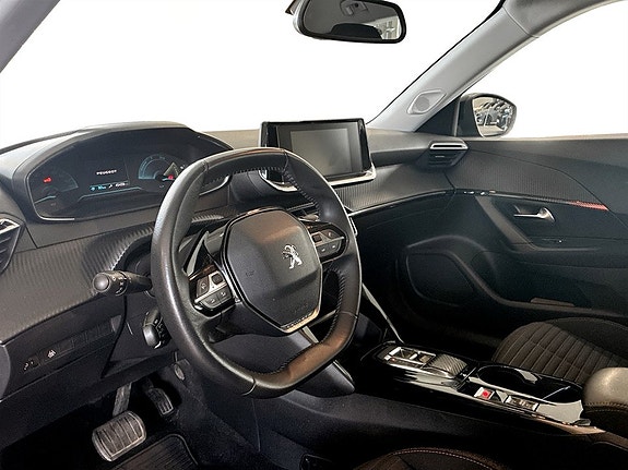 Peugeot e-2008 5 of 15
