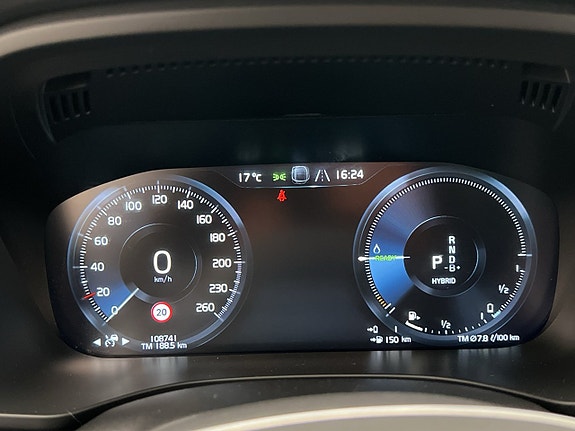 Volvo XC60 17 of 30