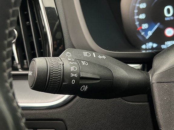 Volvo XC60 15 of 30