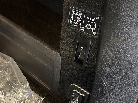 Volkswagen Passat 7 of 25