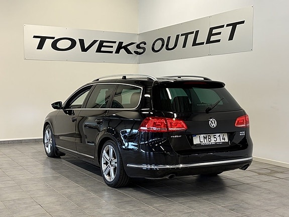 Volkswagen Passat 8 of 25