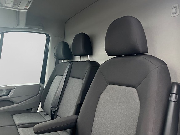Volkswagen Crafter 35 14 of 19