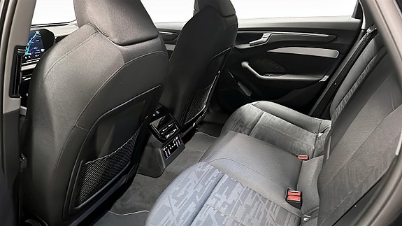 Audi A6 11 of 16
