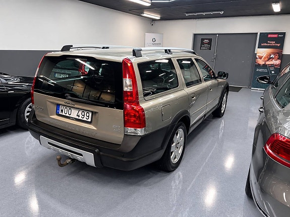 Volvo XC70 6 of 19