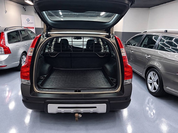 Volvo XC70 7 of 19