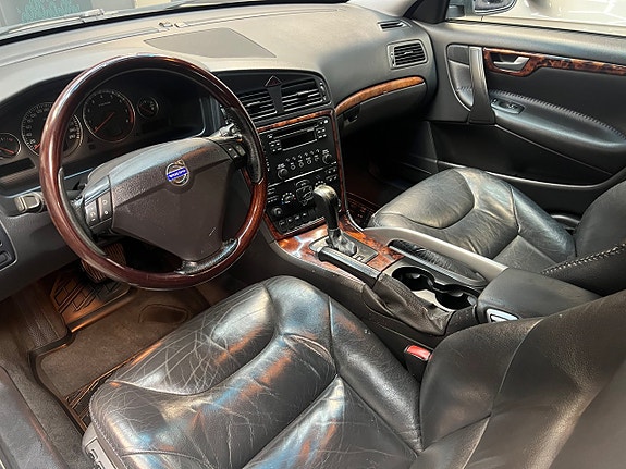 Volvo XC70 10 of 19