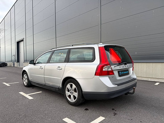 Volvo V70 7 of 7