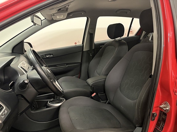 Hyundai i20 8 of 10