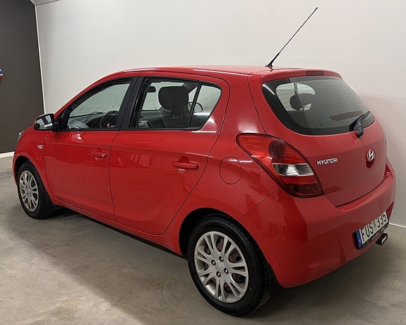 Hyundai i20 5 of 10