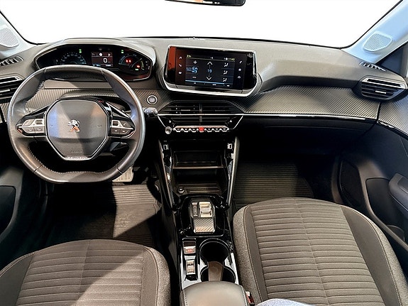 Peugeot e-208 6 of 17