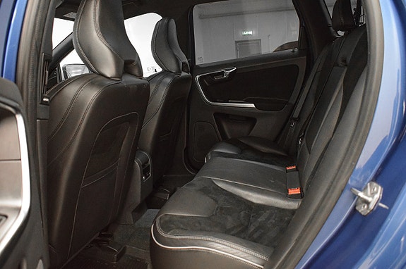 Volvo XC60 23 of 29