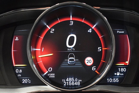 Volvo XC60 12 of 29