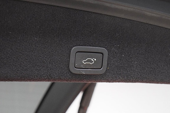Volvo XC60 25 of 29