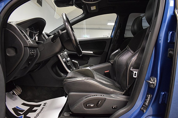 Volvo XC60 6 of 29