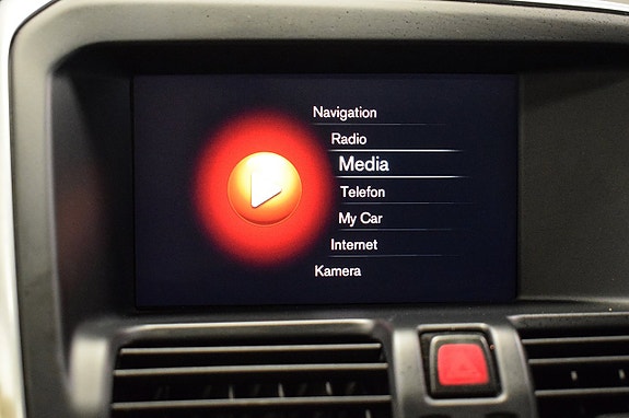 Volvo XC60 15 of 29