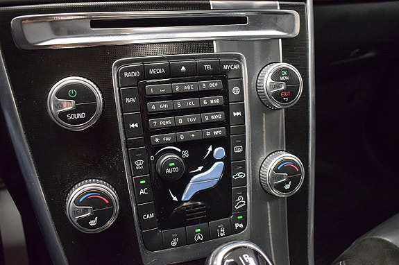Volvo XC60 18 of 29