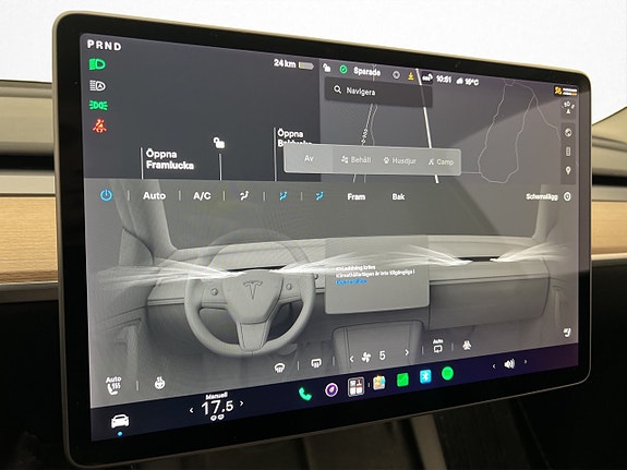 Tesla Model Y 22 of 30