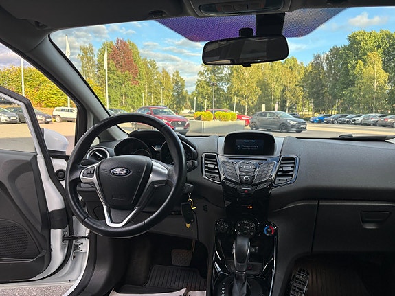 Ford Fiesta 16 of 22