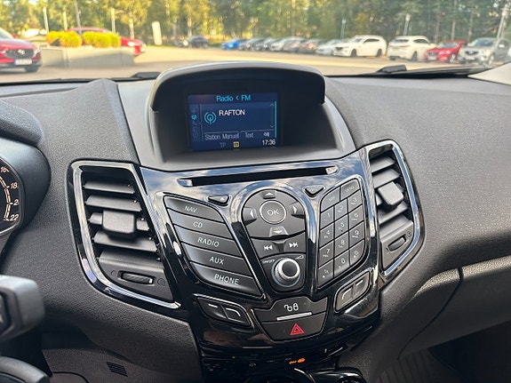 Ford Fiesta 21 of 22