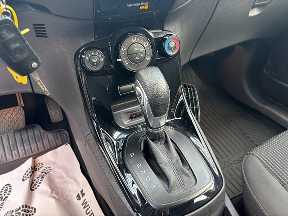 Ford Fiesta 22 of 22
