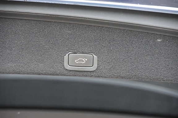 Volvo XC60 9 of 21