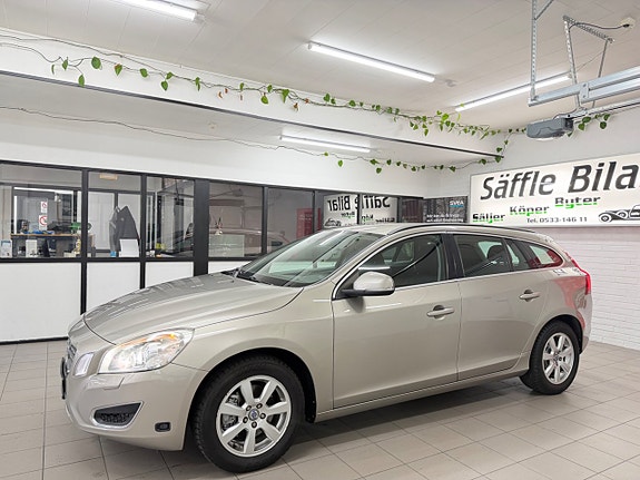 Volvo V60 6 of 30