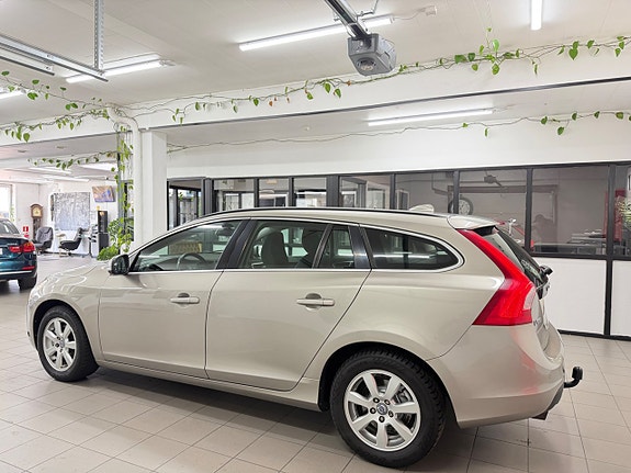 Volvo V60 7 of 30