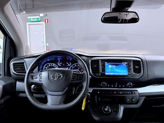 Toyota Proace Verso 4 of 17
