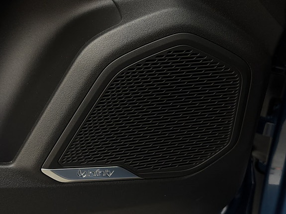 Lynk & Co 01 24 of 30