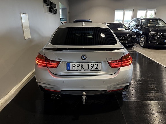 BMW 430i 9 of 30