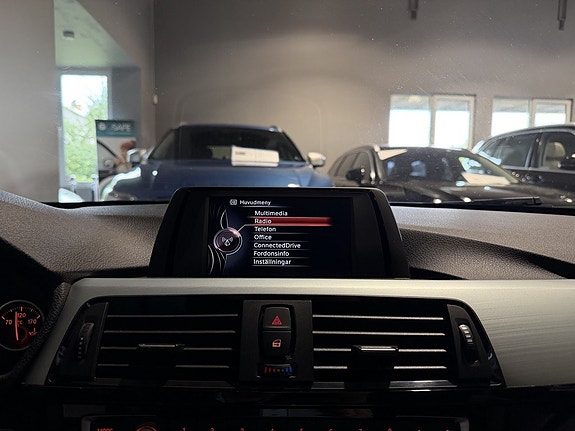BMW 430i 21 of 30