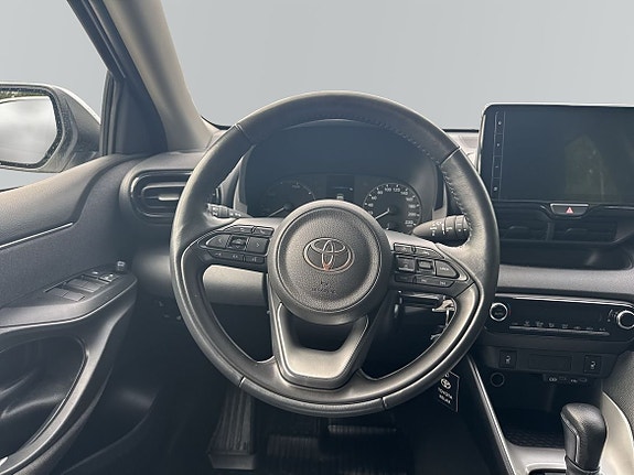 Toyota Yaris 10 of 11