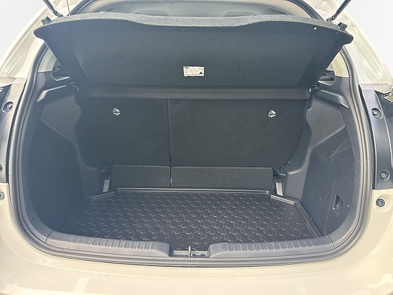 Toyota Yaris 11 of 11