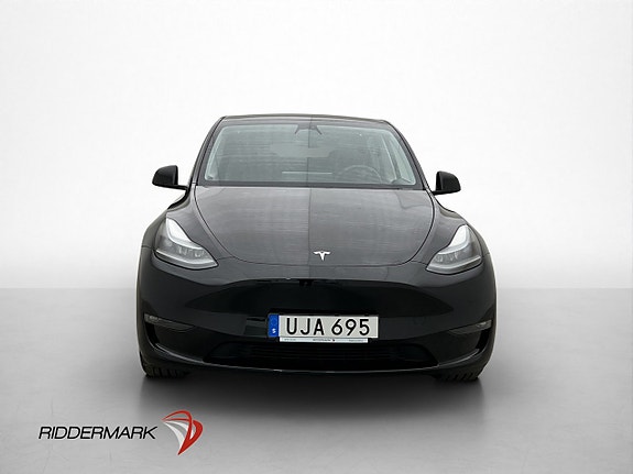 Tesla Model Y 3 of 30