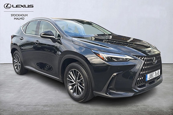 Lexus NX350h 6 of 23
