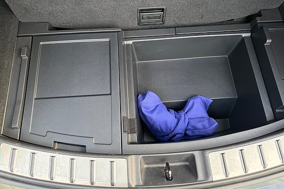 Lexus NX350h 15 of 23