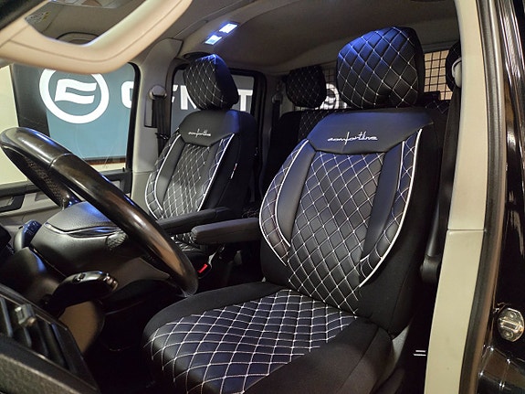 Volkswagen Transporter 9 of 15