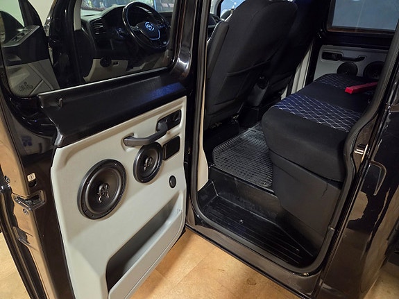 Volkswagen Transporter 13 of 15
