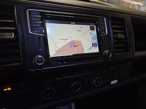 Volkswagen Transporter 8 of 15