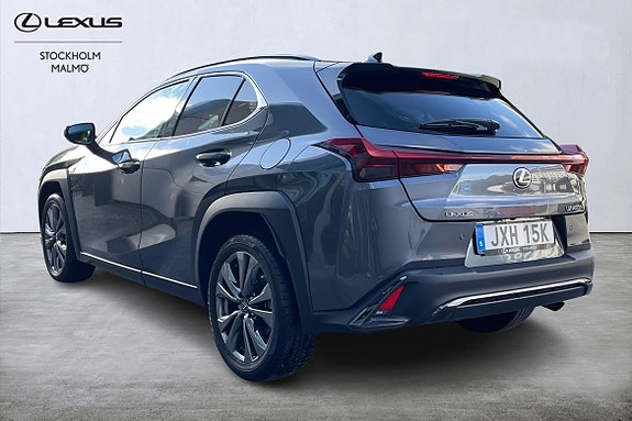Lexus UX250h 2 of 26
