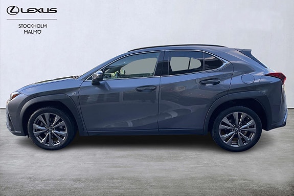 Lexus UX250h 3 of 26