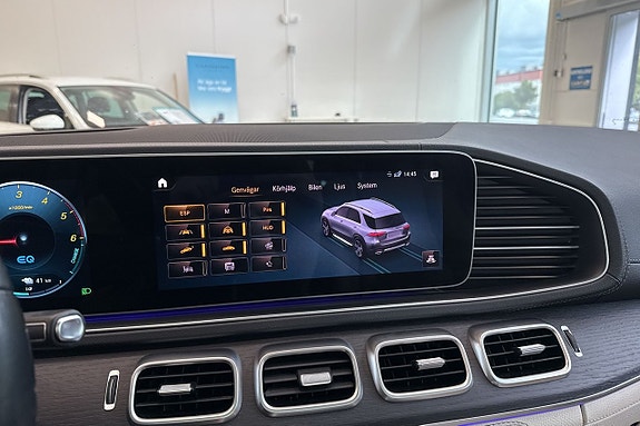 Mercedes-Benz GLE350 de 30 of 30