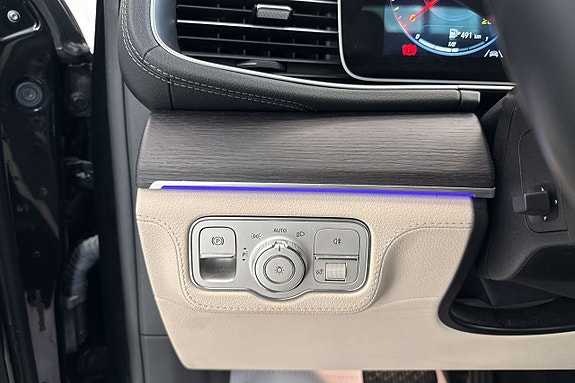 Mercedes-Benz GLE350 de 16 of 30