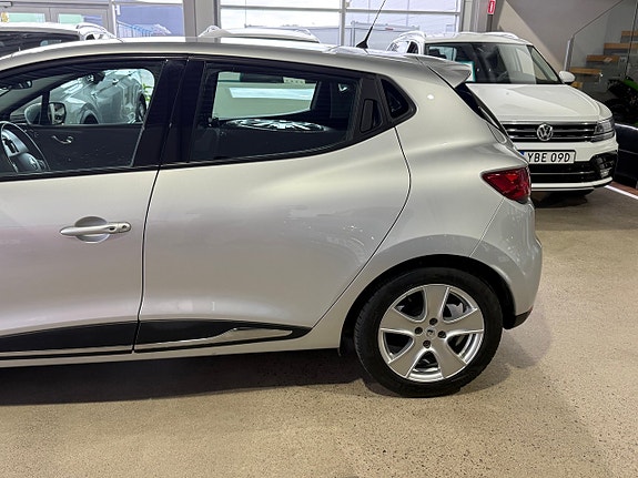 Renault Clio 6 of 26