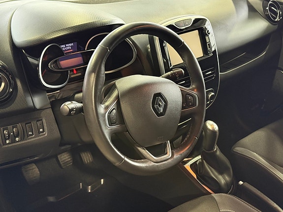 Renault Clio 15 of 26