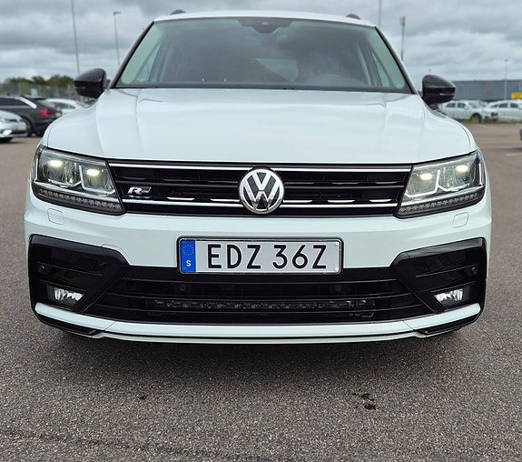 Volkswagen Tiguan 5 of 6