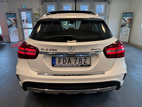 Mercedes-Benz GLA250 26 of 27